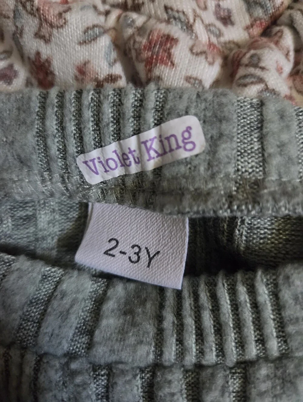 Girls Ribbed Gray Knit Leggings